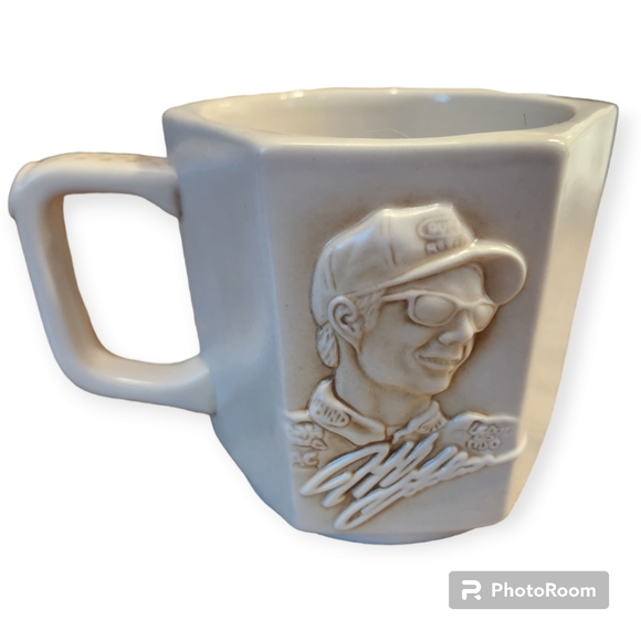 Jeff Gordon Nascar 50th Anniversary Collectable Mugs - Picture 4 of 15